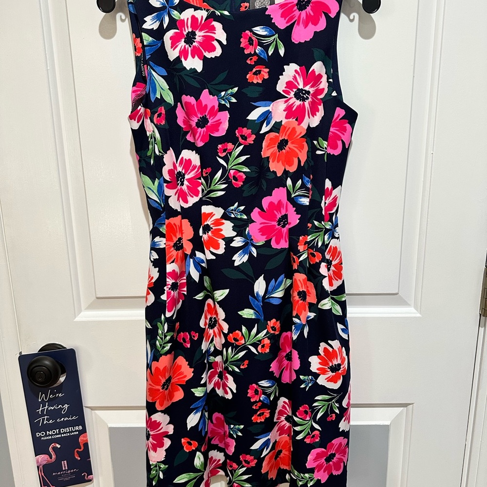 Vince Camuto Vibrant Floral Sleeveless Dress, Size 6